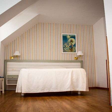 Hotel Isabel Cudillero Buitenkant foto